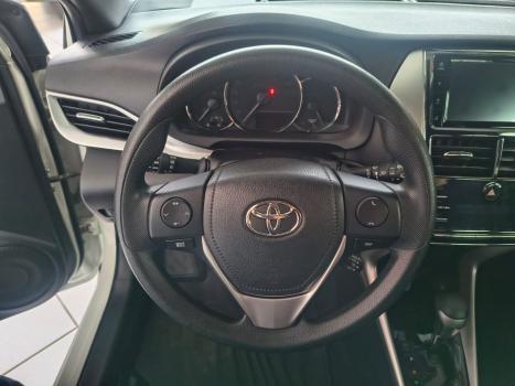 TOYOTA Yaris Hatch 1.3 16V 4P FLEX XL PLUS TECH MULTIDRIVE AUTOM�TICO CVT, Foto 20
