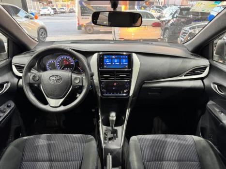 TOYOTA Yaris Hatch 1.5 16V 4P FLEX XL PLUS CONNECT MULTIDRIVE AUTOM�TICO CVT, Foto 3