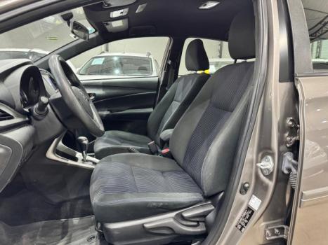 TOYOTA Yaris Hatch 1.5 16V 4P FLEX XL PLUS CONNECT MULTIDRIVE AUTOM�TICO CVT, Foto 6