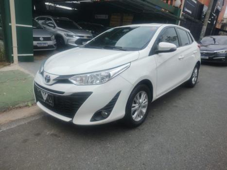 TOYOTA Yaris Hatch 1.3 16V 4P FLEX XL PLUS TECH MULTIDRIVE AUTOM�TICO CVT, Foto 4