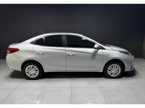 TOYOTA Yaris Hatch 1.5 16V 4P FLEX XL MULTIDRIVE AUTOM�TICO CVT, Foto 4