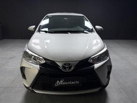 TOYOTA Yaris Hatch 1.5 16V 4P FLEX XL MULTIDRIVE AUTOM�TICO CVT, Foto 6