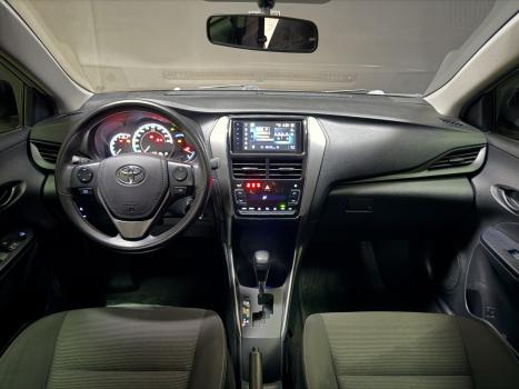 TOYOTA Yaris Hatch 1.5 16V 4P FLEX XL MULTIDRIVE AUTOMÁTICO CVT, Foto 8