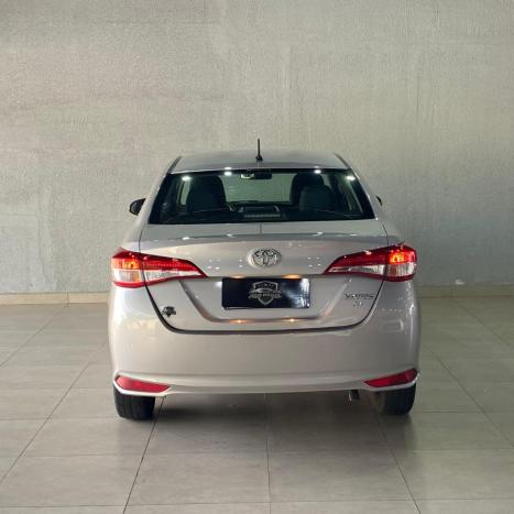 TOYOTA Yaris Sedan 1.5 16V 4P FLEX XL LIVE MULTIDRIVE AUTOM�TICO CVT, Foto 4