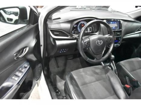 TOYOTA Yaris Sedan 1.5 16V 4P FLEX XS MULTIDRIVE AUTOM�TICO CVT, Foto 8