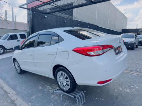 TOYOTA Yaris Sedan 1.5 16V 4P FLEX XL MULTIDRIVE AUTOM�TICO CVT, Foto 8