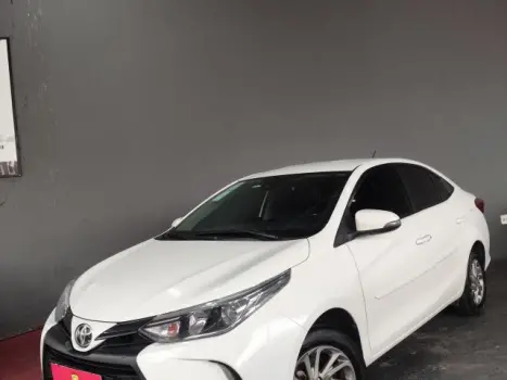 TOYOTA Yaris Sedan 1.5 16V 4P FLEX XS MULTIDRIVE AUTOMÁTICO CVT, Foto 4