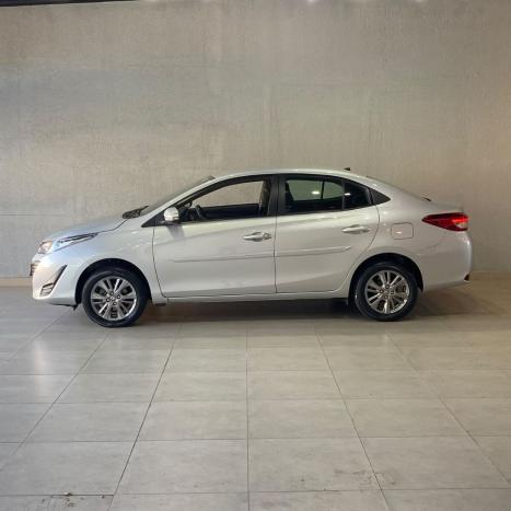 TOYOTA Yaris Sedan 1.5 16V 4P FLEX XL LIVE MULTIDRIVE AUTOMÁTICO CVT, Foto 5