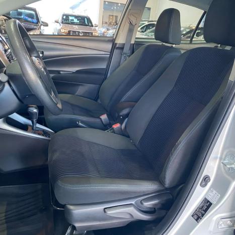TOYOTA Yaris Sedan 1.5 16V 4P FLEX XL LIVE MULTIDRIVE AUTOMÁTICO CVT, Foto 10