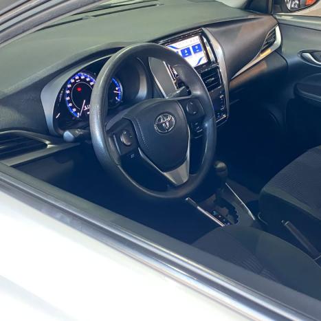 TOYOTA Yaris Sedan 1.5 16V 4P FLEX XL LIVE MULTIDRIVE AUTOMÁTICO CVT, Foto 21