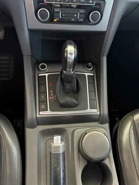 VOLKSWAGEN Amarok 2.0 16V 4X4 CABINE DUPLA  HIGHLINE TURBO INTERCOOLER, Foto 9