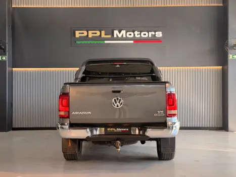 VOLKSWAGEN Amarok 3.0 V6 CABINE DUPLA HIGHLINE 4X4 TURBO INTERCOOLER AUTOM�TICO, Foto 9