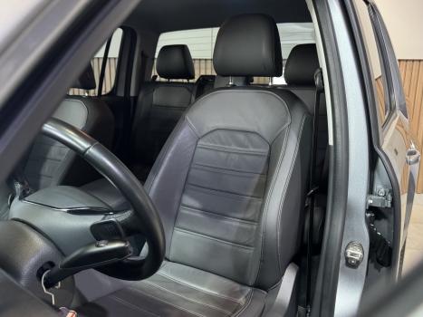 VOLKSWAGEN Amarok 3.0 V6 CABINE DUPLA HIGHLINE 4X4 TURBO INTERCOOLER AUTOM�TICO, Foto 4