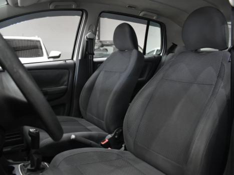 VOLKSWAGEN Fox 1.6 4P, Foto 4