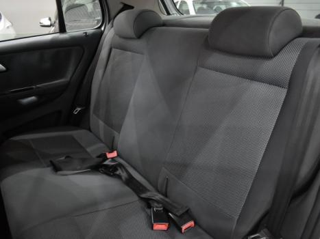 VOLKSWAGEN Fox 1.6 4P, Foto 7