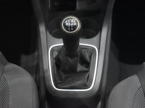 VOLKSWAGEN Fox 1.6 4P, Foto 8