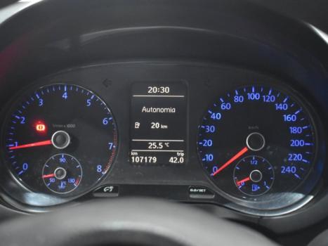 VOLKSWAGEN Fox 1.6 4P, Foto 13