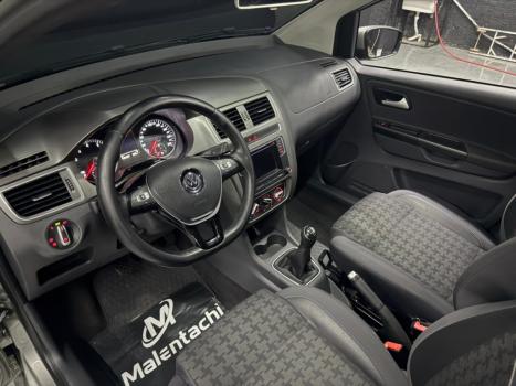 VOLKSWAGEN Fox 1.6 4P, Foto 10