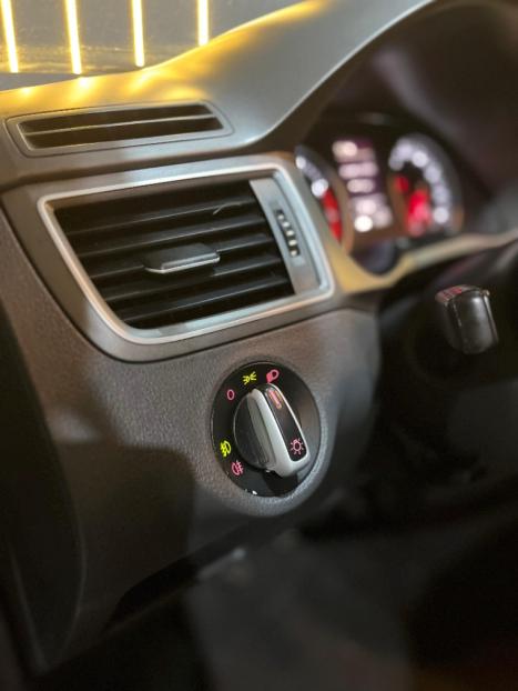 VOLKSWAGEN Fox 1.6 4P COMFORTLINE FLEX, Foto 18