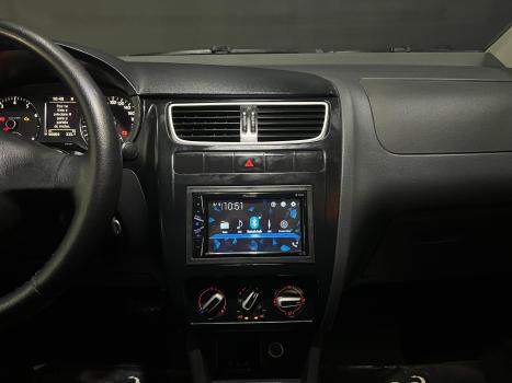 VOLKSWAGEN Fox 1.6 4P, Foto 9