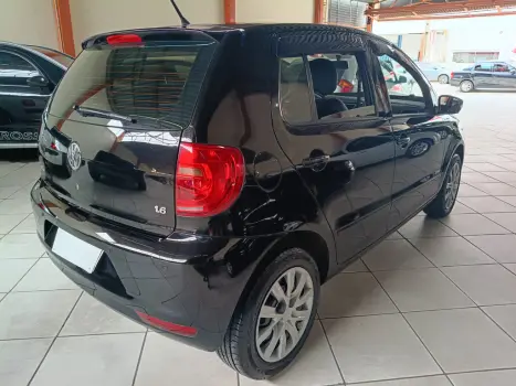 VOLKSWAGEN Fox 1.6 4P, Foto 6