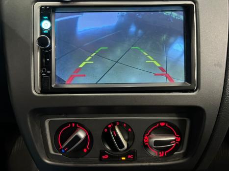 VOLKSWAGEN Fox 1.6 4P, Foto 7