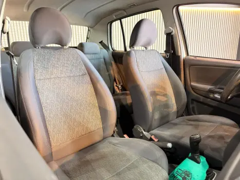 VOLKSWAGEN Fox 1.6 4P FLEX, Foto 11