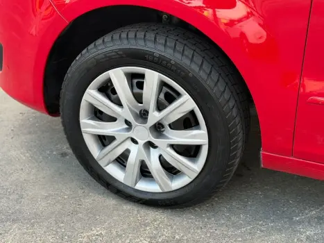 VOLKSWAGEN Fox 1.6 4P, Foto 9