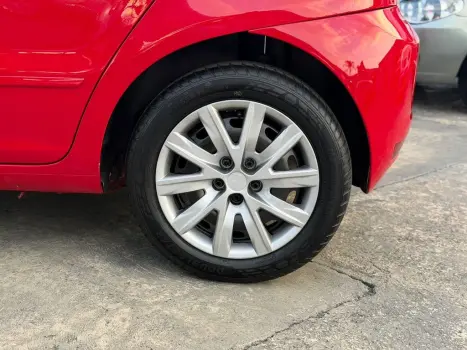 VOLKSWAGEN Fox 1.6 4P, Foto 12