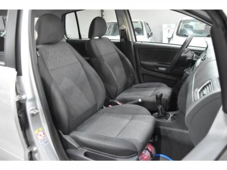 VOLKSWAGEN Fox 1.6 4P, Foto 6
