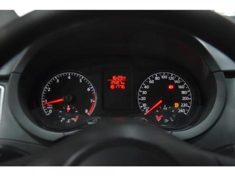 VOLKSWAGEN Fox 1.6 4P, Foto 8