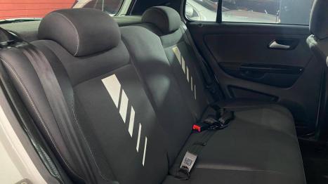 VOLKSWAGEN Fox 1.6 4P RUN FLEX, Foto 7