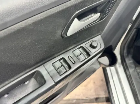 VOLKSWAGEN Fox 1.6 4P FLEX MSI XTREME, Foto 15