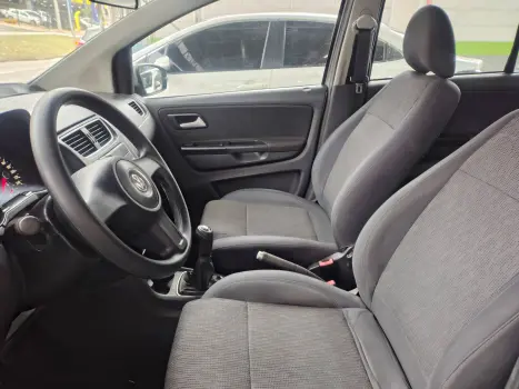 VOLKSWAGEN Fox 1.6 4P, Foto 7