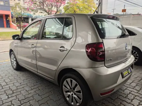 VOLKSWAGEN Fox 1.6 4P, Foto 13