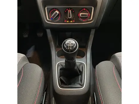 VOLKSWAGEN Fox 1.6  4P SPORTLINE FLEX, Foto 8