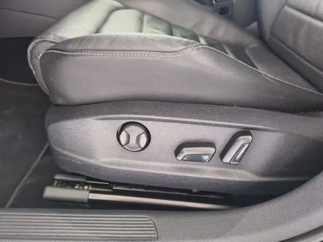 VOLKSWAGEN Golf 1.4 16V 4P FLEX TSI HIGHLINE AUTOM�TICO, Foto 19