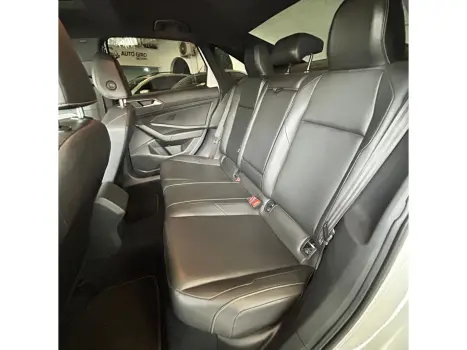 VOLKSWAGEN Jetta 1.4 4P 250 TSI R-LINE AUTOMTICO, Foto 16