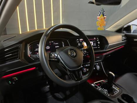 VOLKSWAGEN Jetta 1.4 4P 250 TSI TURBO COMFORTLINE AUTOM�TICO, Foto 6