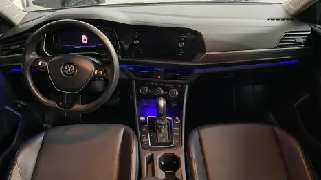 VOLKSWAGEN Jetta 1.4 4P 250 TSI TURBO COMFORTLINE AUTOM�TICO, Foto 5