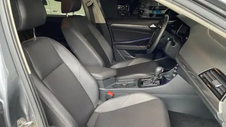 VOLKSWAGEN Jetta 1.4 4P 250 TSI TURBO COMFORTLINE AUTOM�TICO, Foto 7