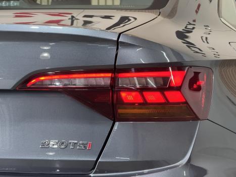 VOLKSWAGEN Jetta 1.4 4P 250 TSI R-LINE AUTOM�TICO, Foto 7