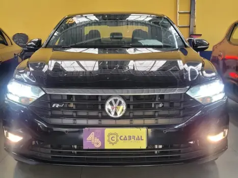 VOLKSWAGEN Jetta 1.4 4P 250 TSI R-LINE AUTOM�TICO, Foto 3
