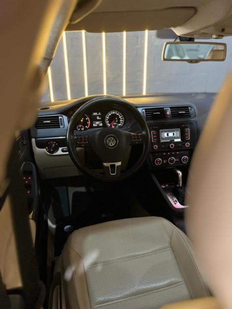 VOLKSWAGEN Jetta 2.0 4P CONFORTLINE TIPTRONIC AUTOMTICO, Foto 6