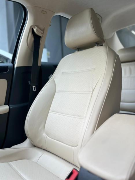 VOLKSWAGEN Jetta 2.0 4P CONFORTLINE TIPTRONIC AUTOMTICO, Foto 20