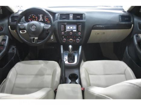 VOLKSWAGEN Jetta 2.0 4P FLEX COMFORTLINE TIPTRONIC AUTOM�TICO, Foto 4