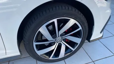 VOLKSWAGEN Jetta 2.0 4P 350 TSI GLI AUTOM�TICO DSG, Foto 17