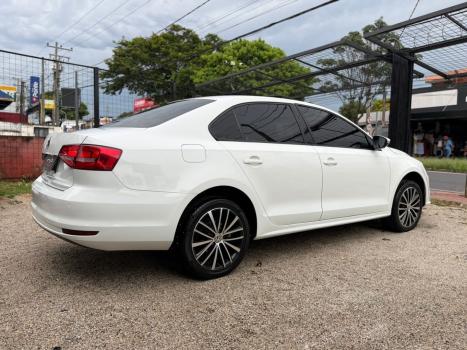 VOLKSWAGEN Jetta 2.0 4P FLEX COMFORTLINE TIPTRONIC AUTOM�TICO, Foto 4