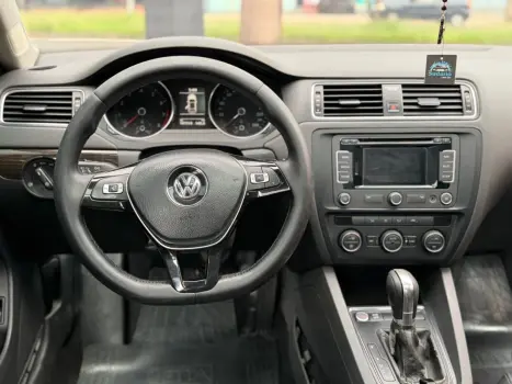 VOLKSWAGEN Jetta 2.0 4P FLEX COMFORTLINE TIPTRONIC AUTOM�TICO, Foto 11