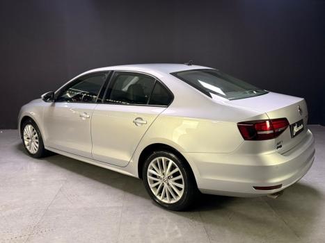 VOLKSWAGEN Jetta 2.0 4P FLEX COMFORTLINE TIPTRONIC AUTOM�TICO, Foto 4